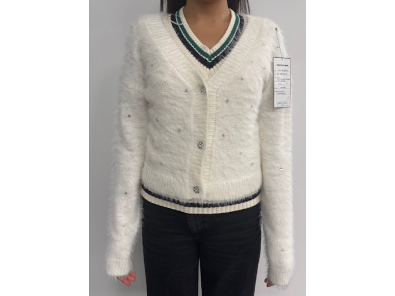 Import Yarn Pearl & stoneed Sweater - Image 9